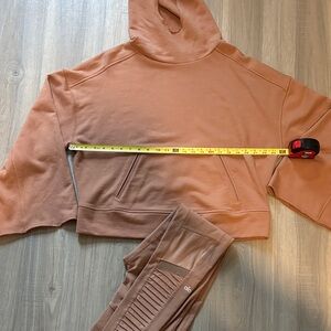 ALO Yoga dusty pink  Hoodie